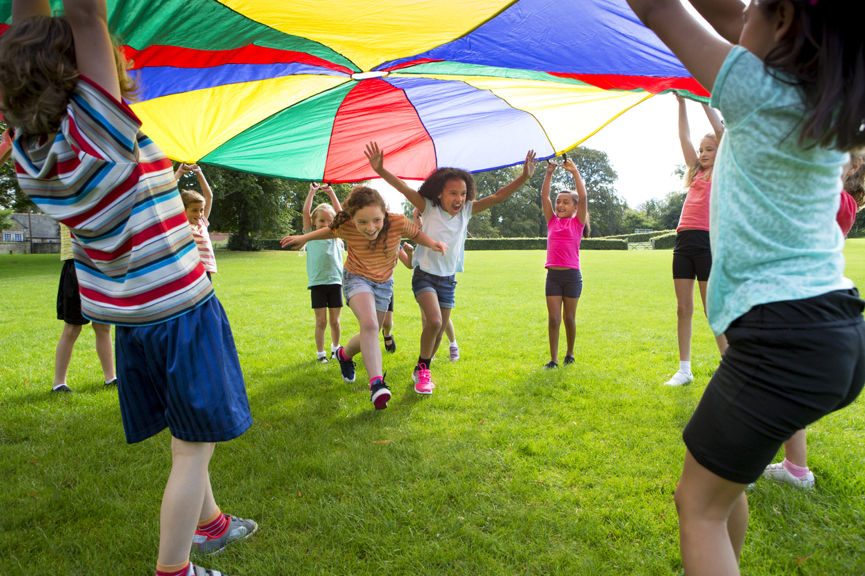 Spielende Kinder Spielende Kinder